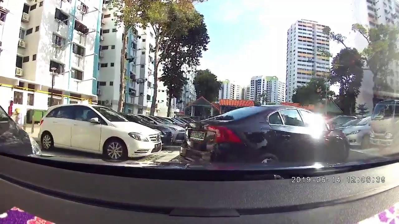 Parking issue ended with middle finger.