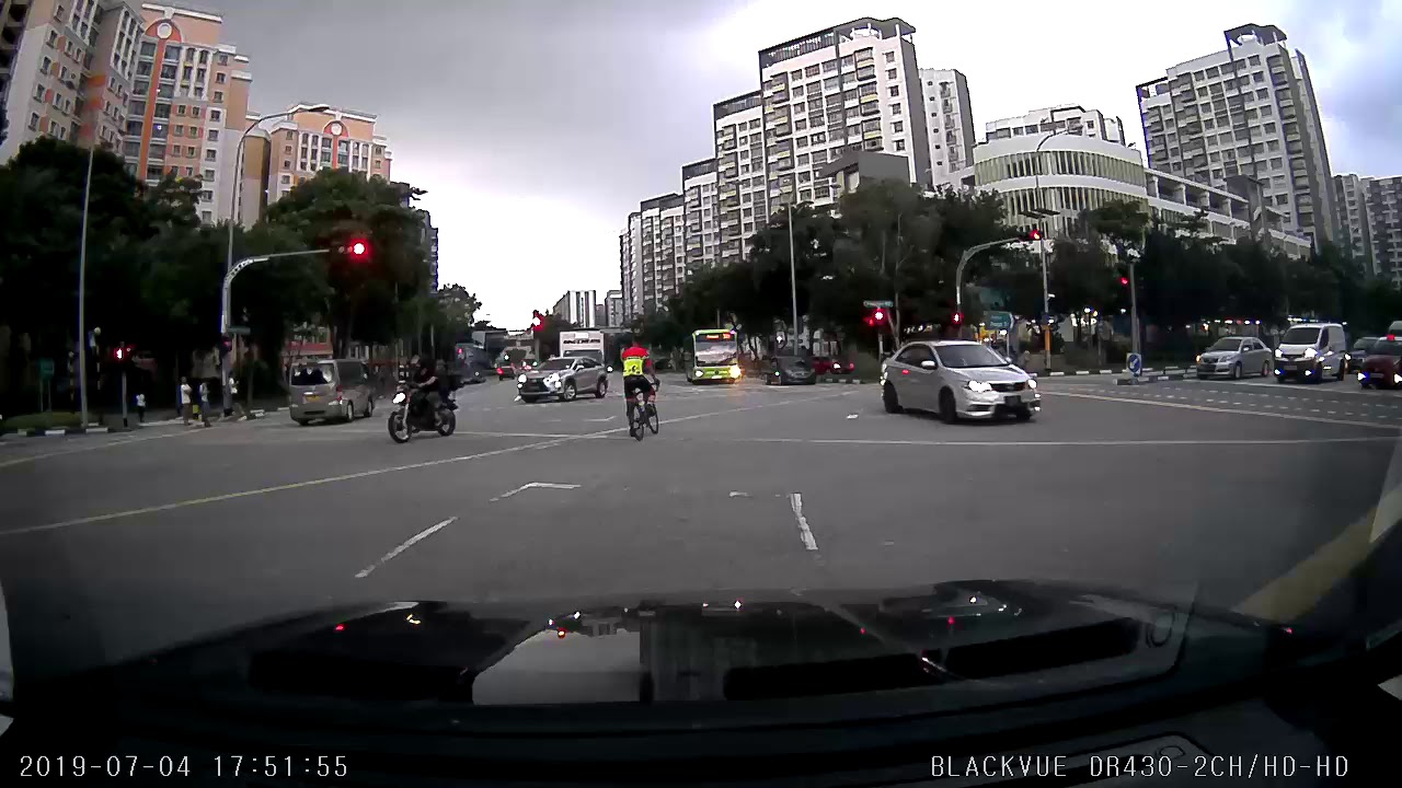 MC ZHONG Go-ahead bus