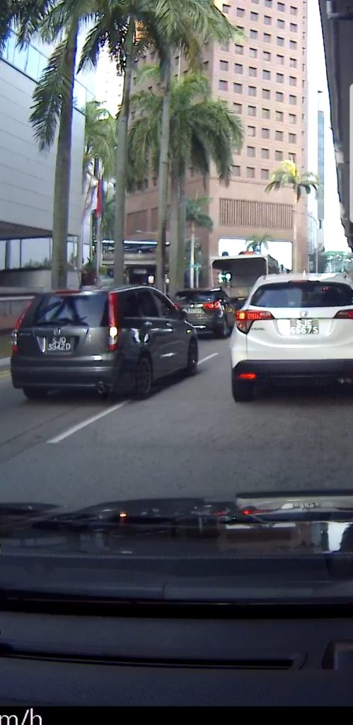 Screenshot_20190830-182505_Video-Player1