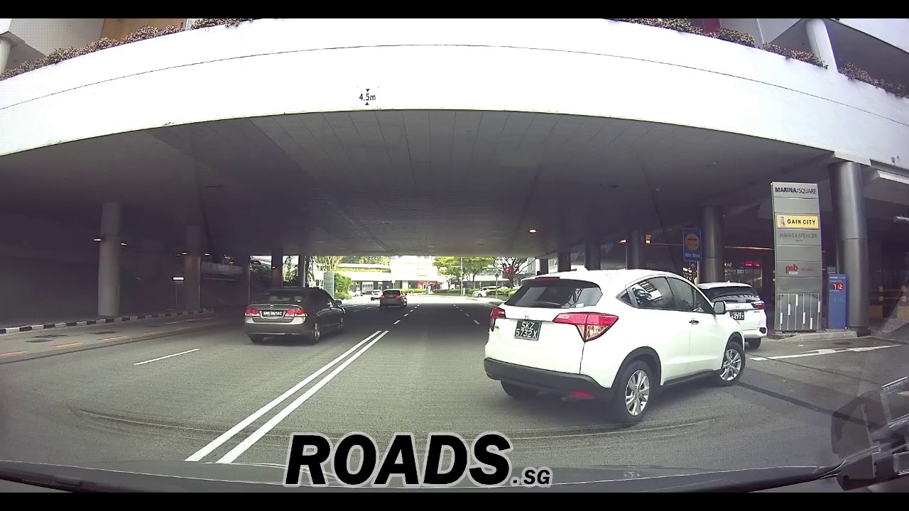 Driver of SKZ5732X reckless cutting of double white lines