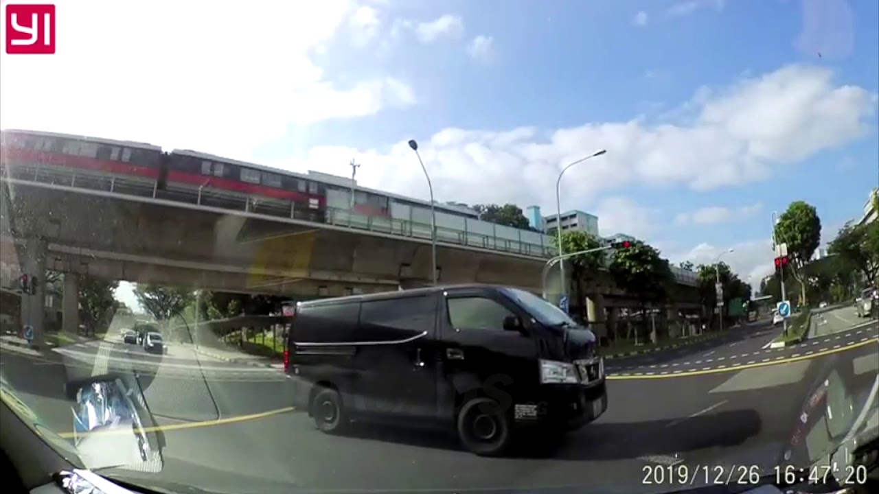 Discretionary turn almost causes an accident