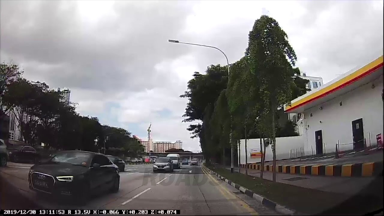 Getting out from a long queue and hit another vehicle