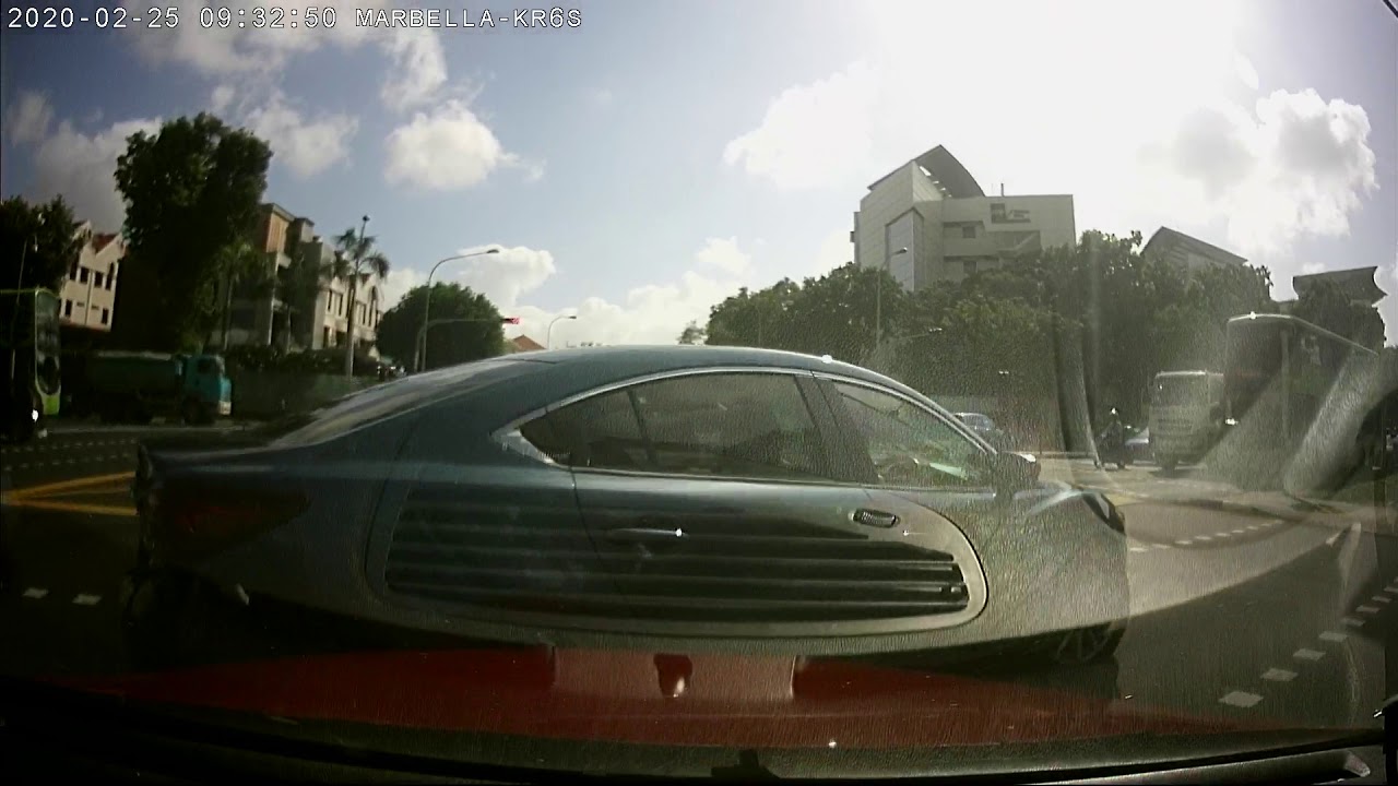 Car made an u-turn from outer lane leading to accident
