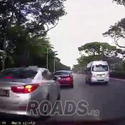 Road Bully Honda Civic caused an accident because he played jam brake game