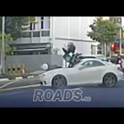 Accident between Mercedes Coupe and Grabfood rider