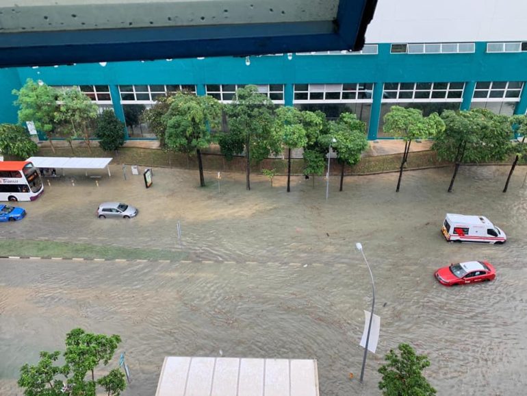 MASSIVE FLOODING all over Singapore