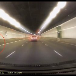 E-bike travelling faster than motorcycle and car on expressway during phase 2