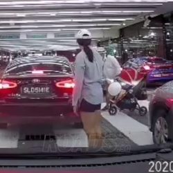 Pedestrian rage at Ngee Ann City drop-off