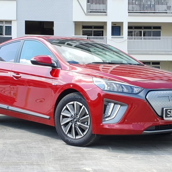 2020-Hyundai-Ioniq-Electric-Exterior-CarBuyer.com_.sg-1